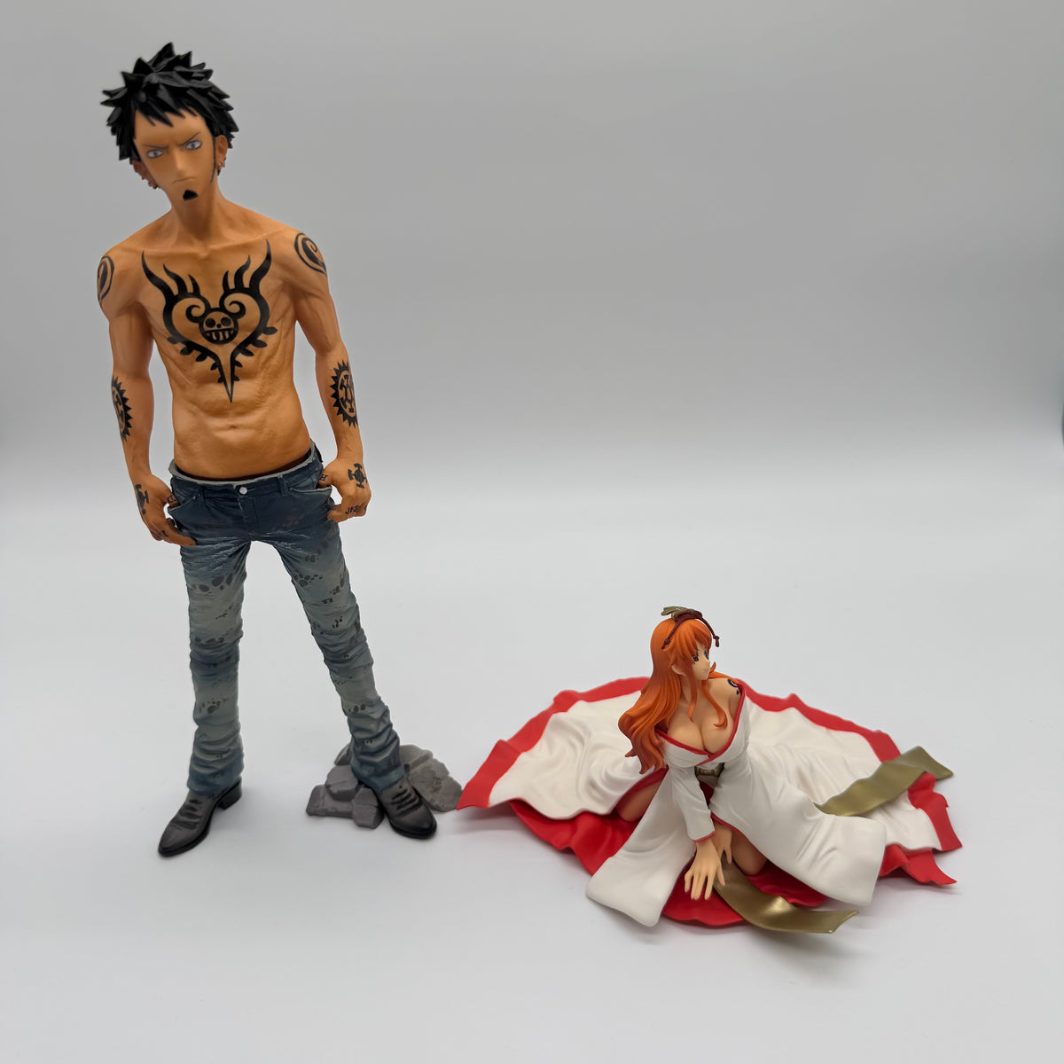 Große Law Figur aus One Piece ohne T-Shirt | Original aus Japan 🇯🇵